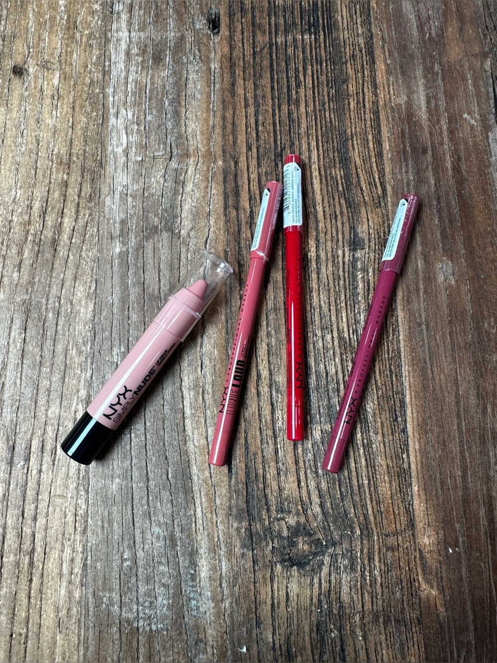NYX Lip Liner & Crayon Set — Light Pink, Mauve Pink, Bright Red, Dusty Rose